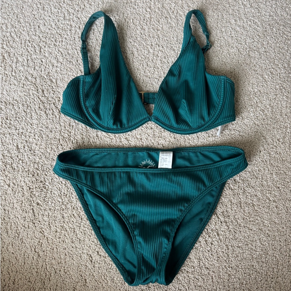 Hollister Bikini ( can be sold separately )